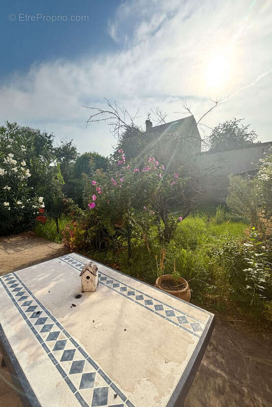 Maison à LE BLANC-MESNIL
