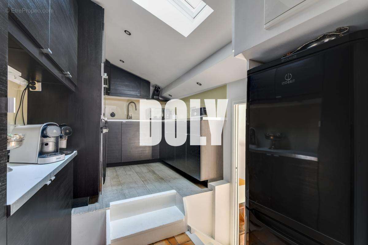 Appartement à PARIS-1E