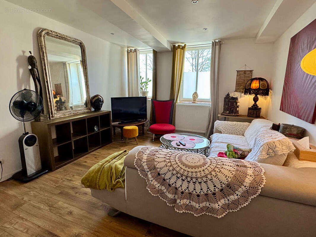 Appartement à CHAUSSIN