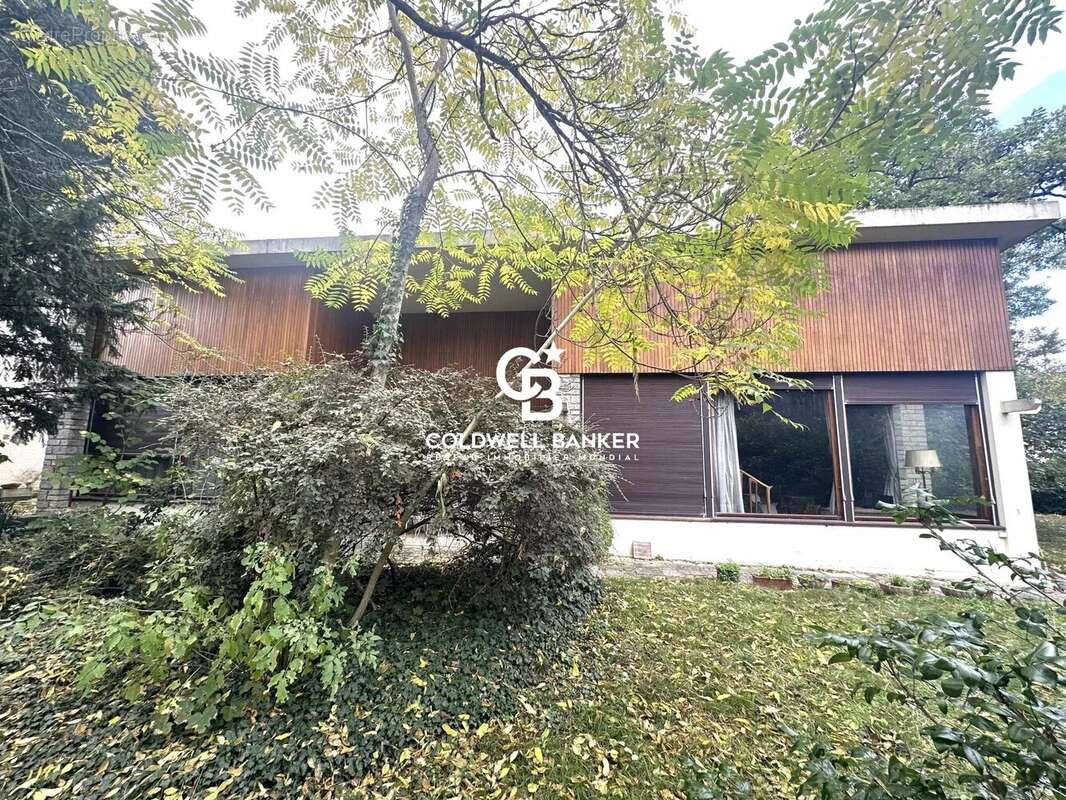 Maison à LE VESINET