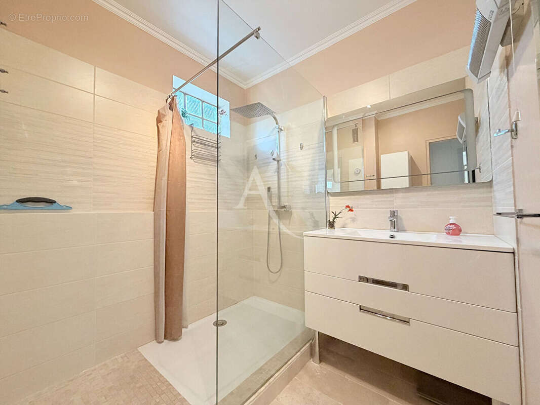 Appartement à LE PERREUX-SUR-MARNE