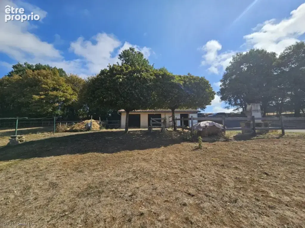 Maison Exceptionnelle avec Petite Equestre, Prairie Clôturée, Grand Terrain et Vues Magnifiques ! - photo 5