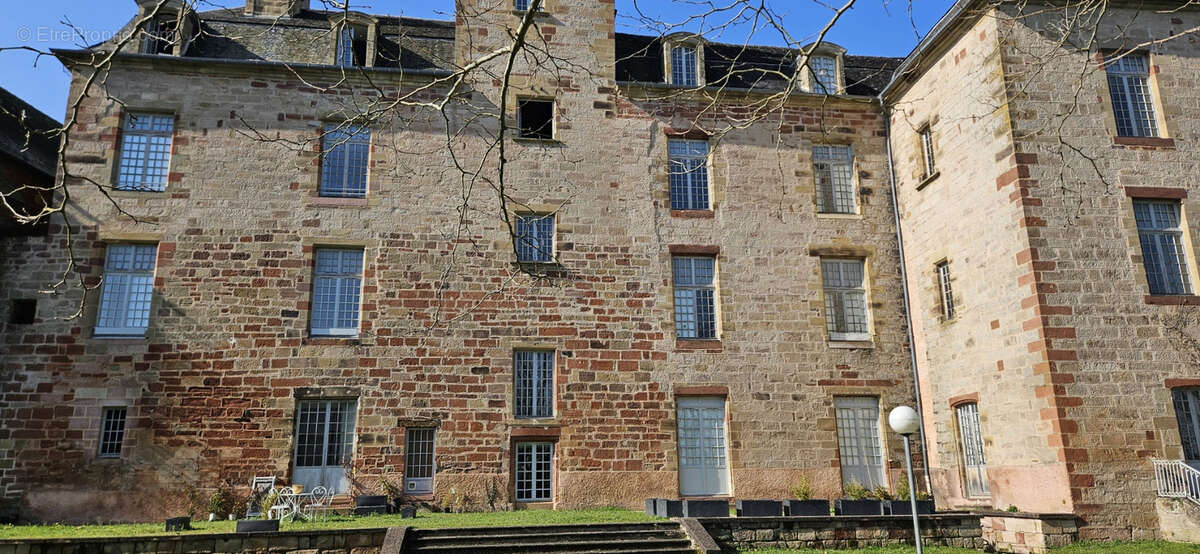 Appartement à COSNAC