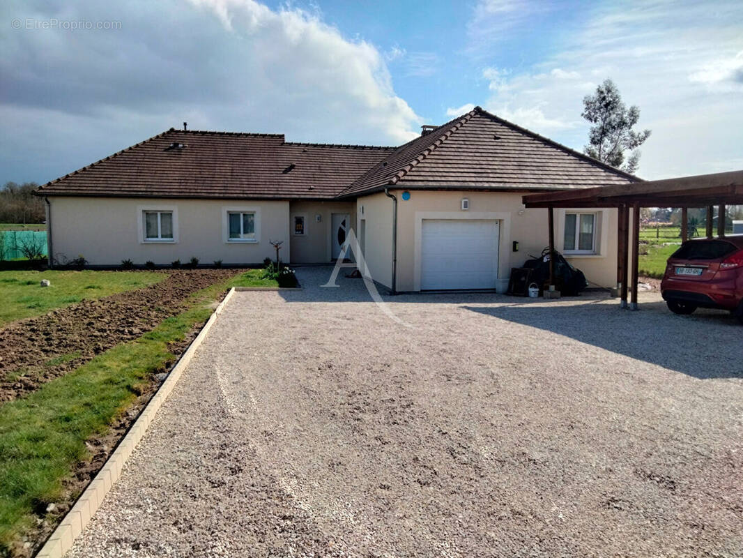 Maison à MARIGNY-LES-USAGES