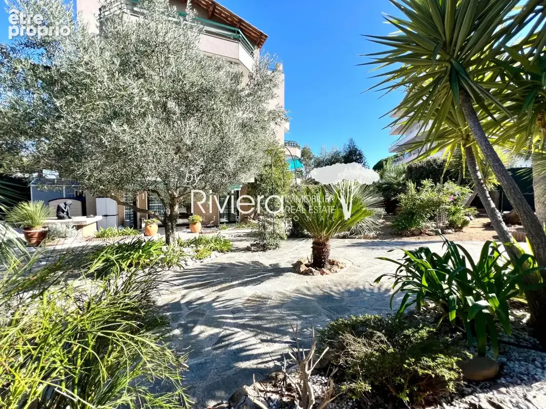 T2 avec jardin de 300m2 proche centre et plage ! - photo 11