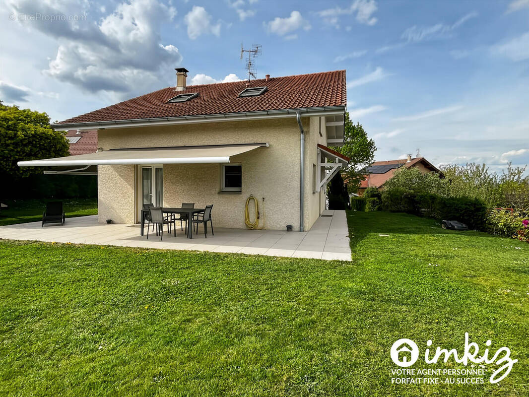 Maison à PERS-JUSSY