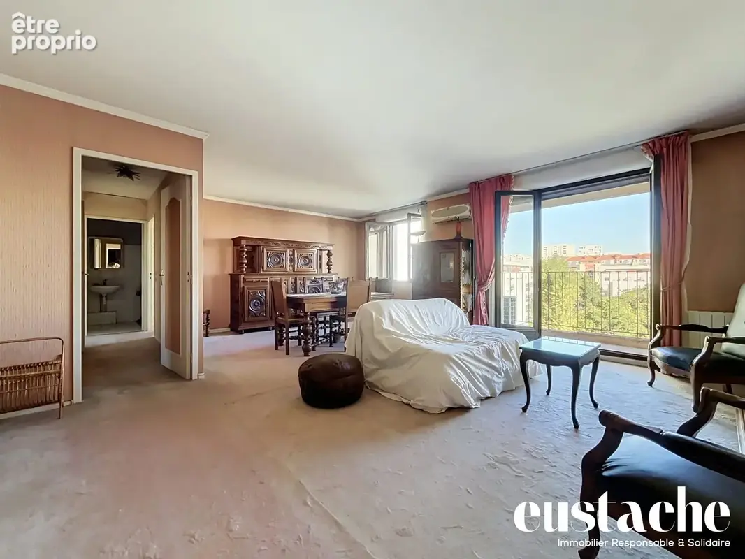 Photo Appartement à Aubervilliers au prix de 280 000€