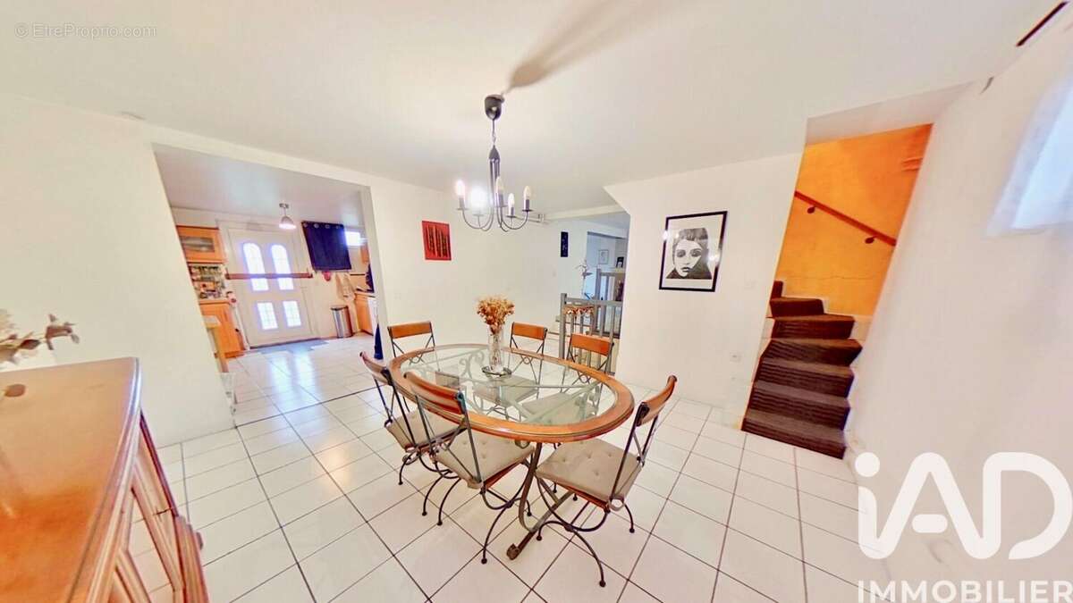 Photo 6 - Maison à THIAIS