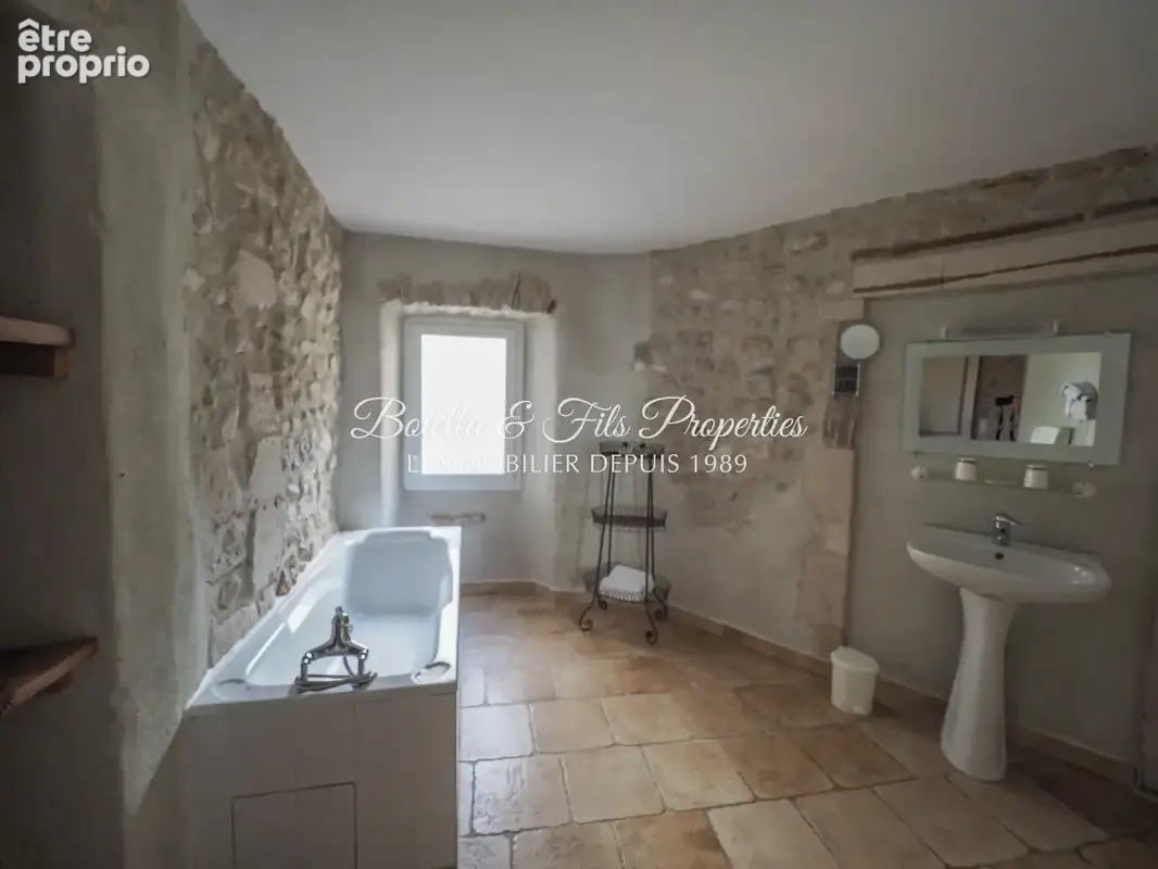 Maison 7 pièces 315 m² à vendre à Barjac (30430) - photo 11