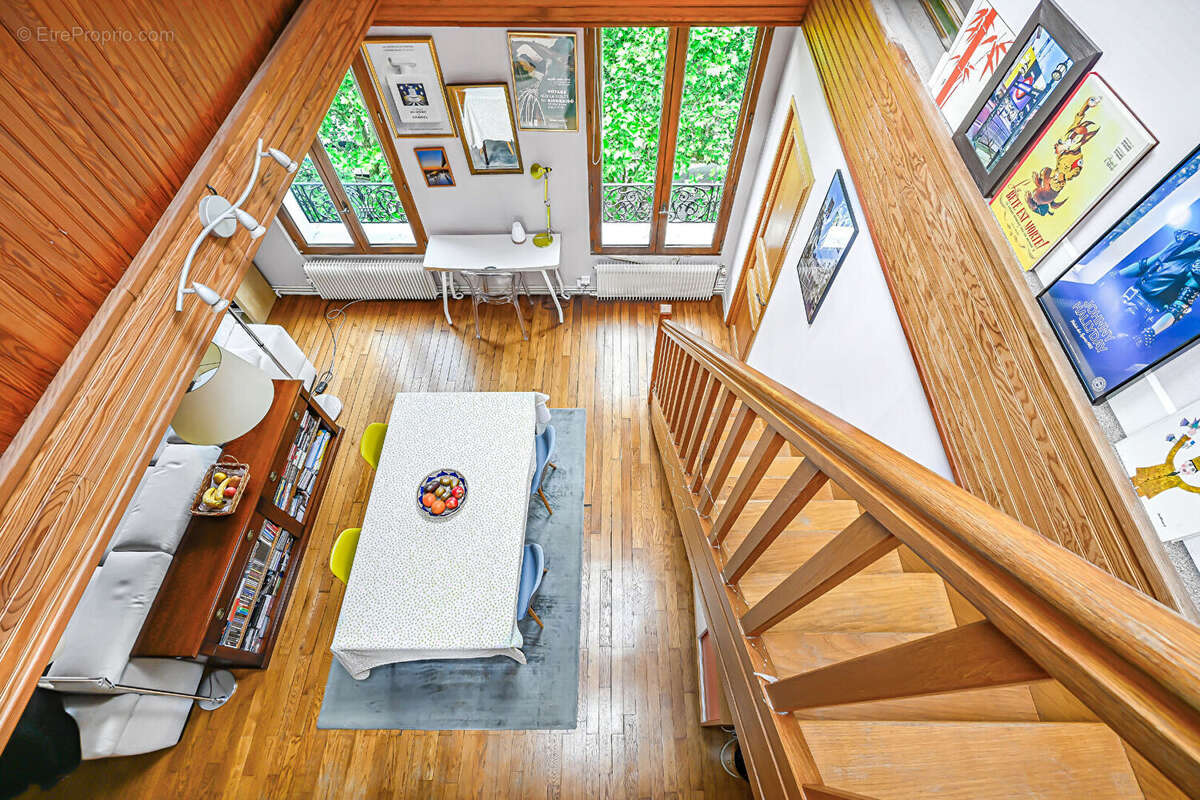 Appartement à PARIS-14E