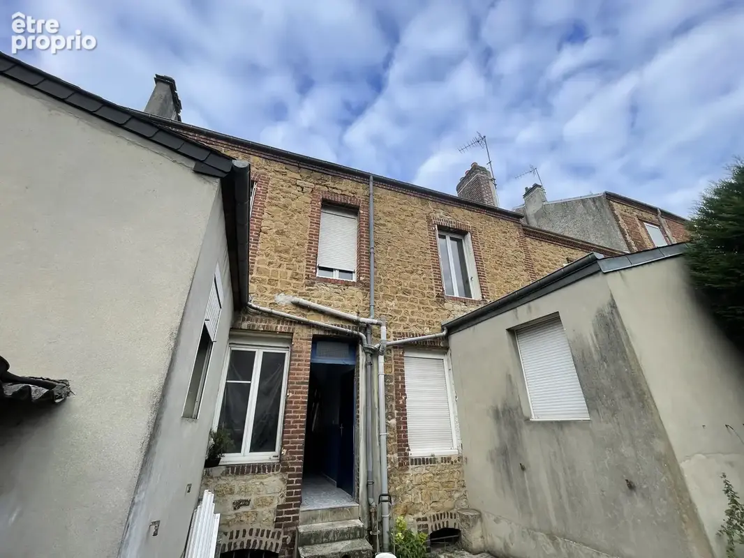 Appartement 173 m² à Charleville-Mezieres  - photo 1
