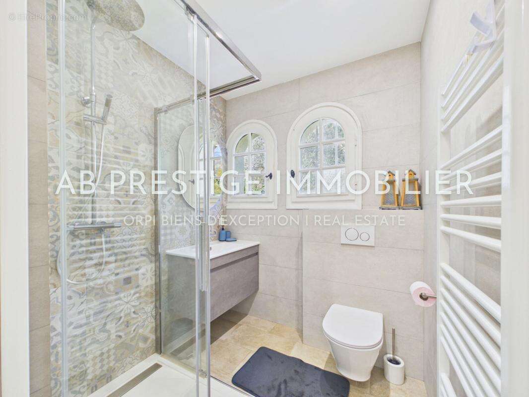 Propriété de charme - calme absolu - domaine rénové - piscine d'exception - idéal grande famille ou projets de chambres d'hôtes  - photo 33