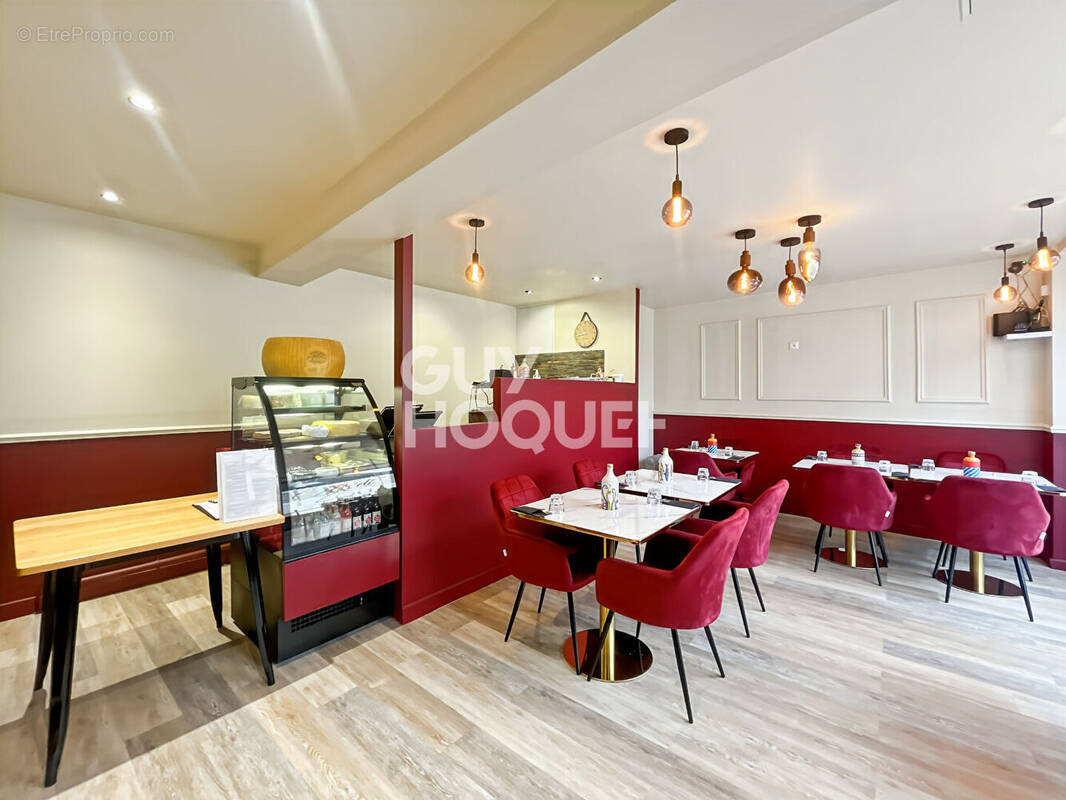 Commerce à FONTENAY-TRESIGNY