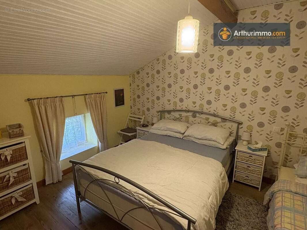 Maison à L&#039;AIGUILLON