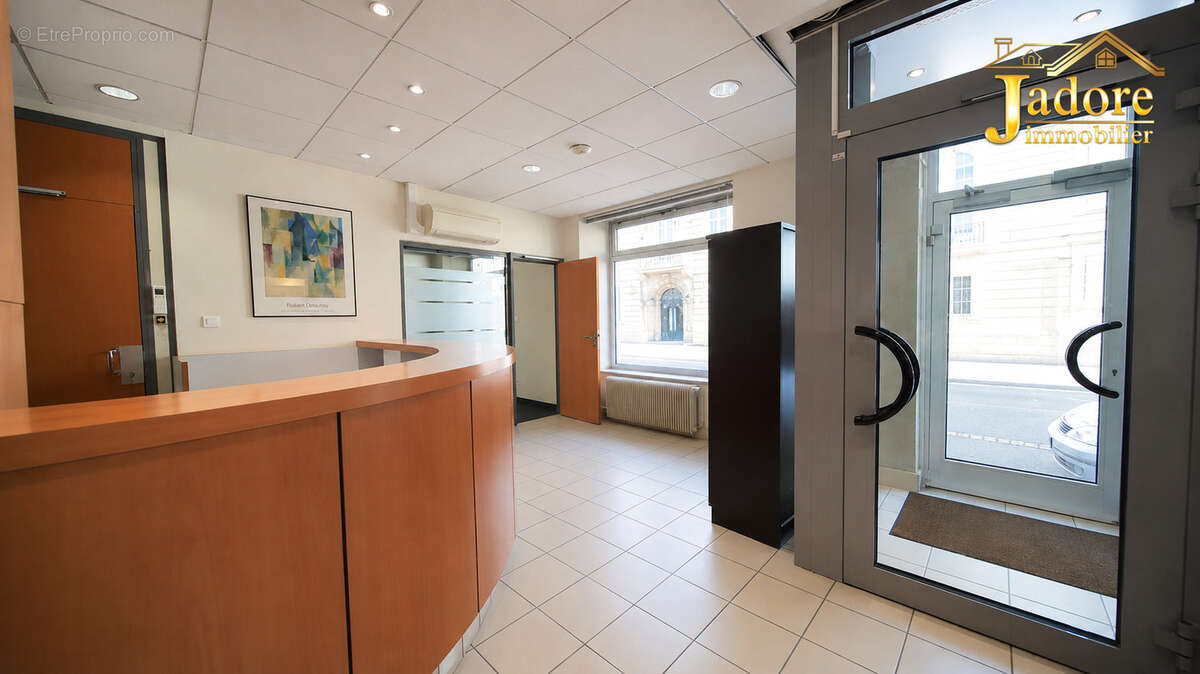 immeuble + local commercial - photo 6