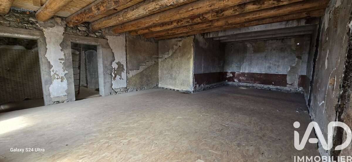 Appartement 220 m² à Saint-Georges-D'aurac  - photo 7