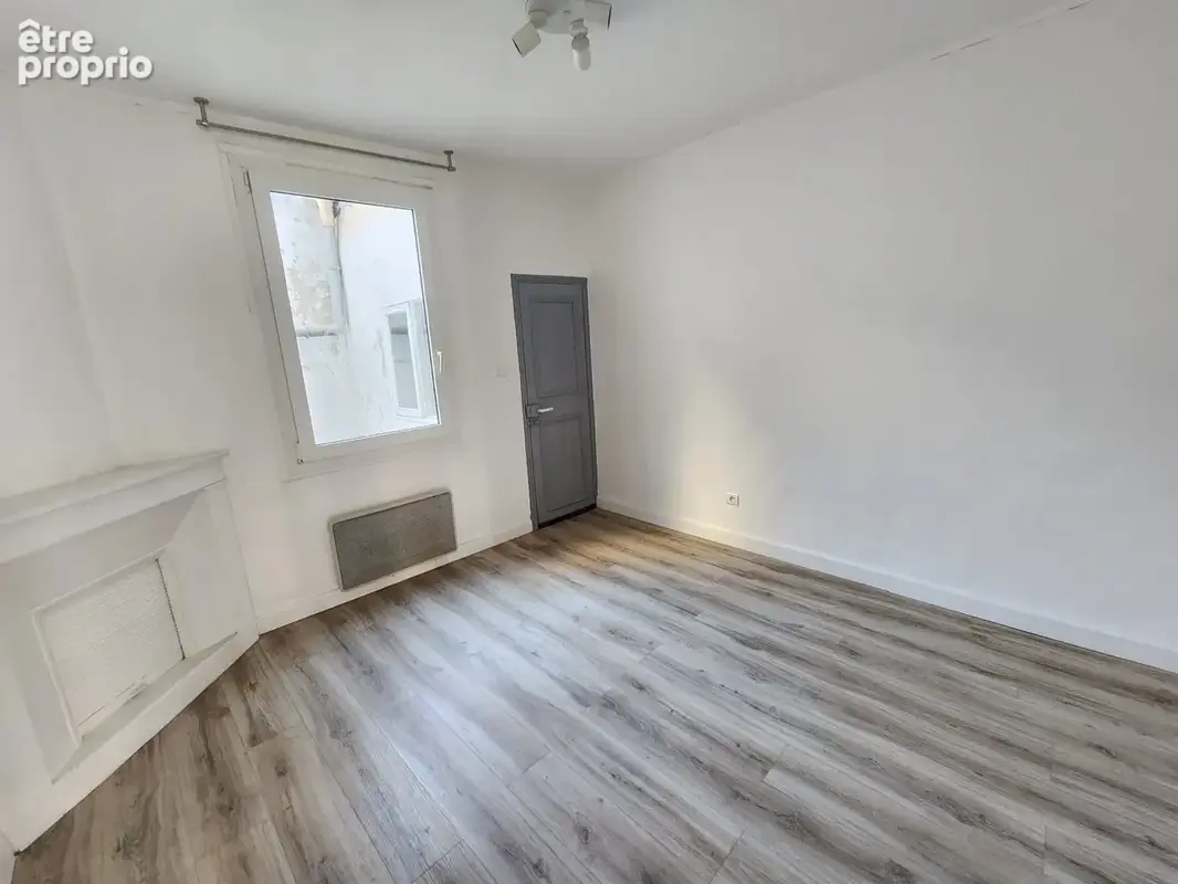 Appartement 3 pièces 49 m² à vendre à Saint-Chamas (13250) - photo 4