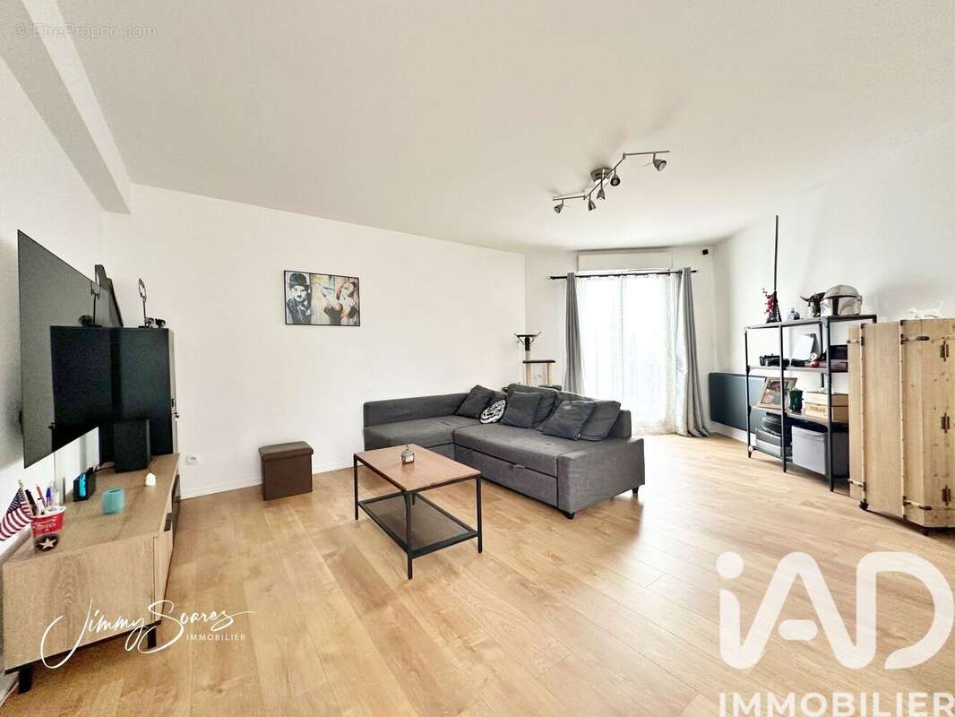 Photo 3 - Appartement à LIEUSAINT