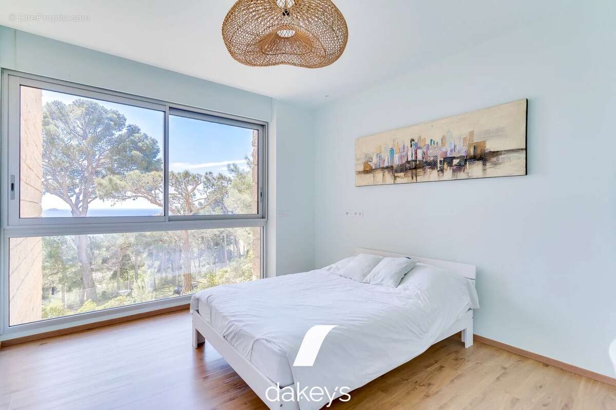 Appartement à MARSEILLE-7E