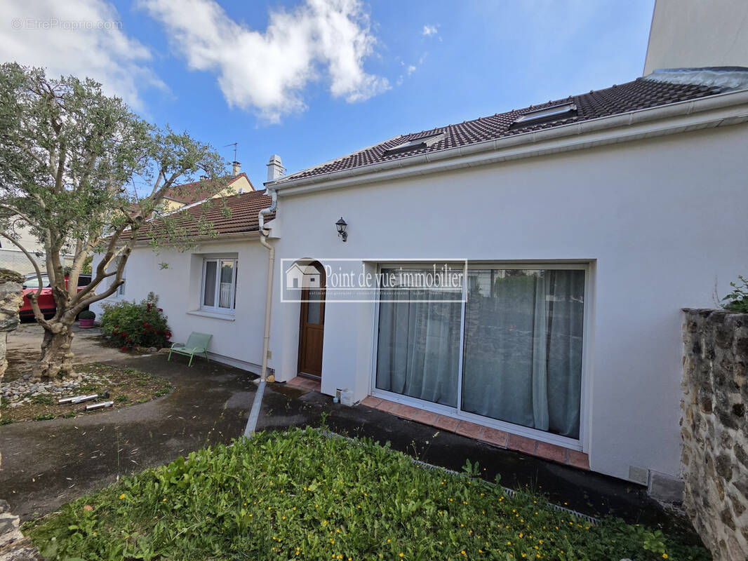 Maison à SAVIGNY-SUR-ORGE