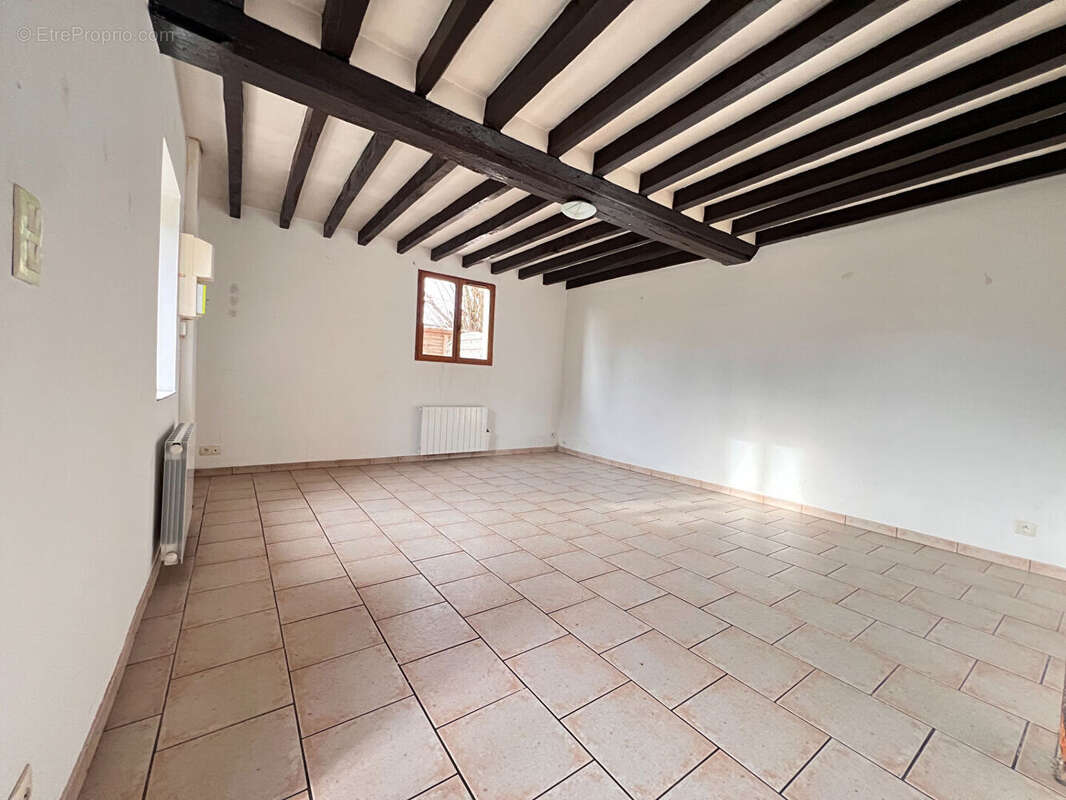 Maison à JOUY-SUR-EURE