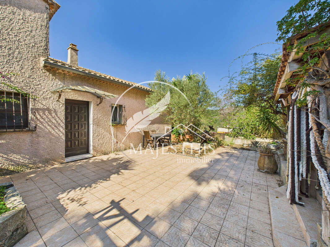 Maison à HYERES
