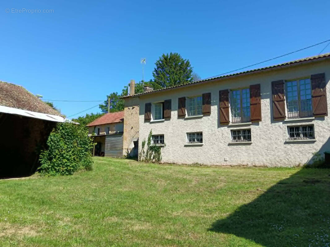 Maison à CEAUX-EN-COUHE