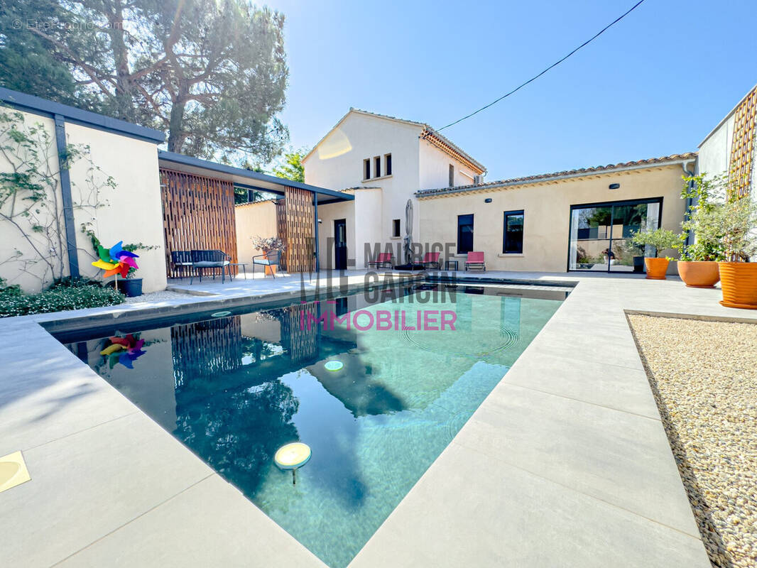 Maison à CHATEAUNEUF-DE-GADAGNE