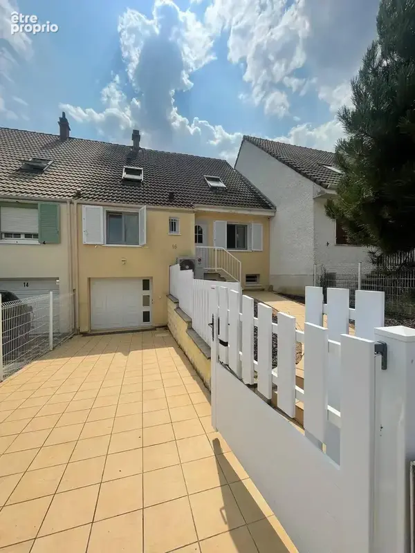Maison à CESSON