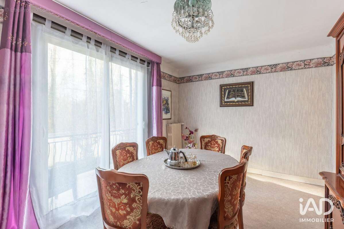 Photo 4 - Maison à DAMMARIE-LES-LYS