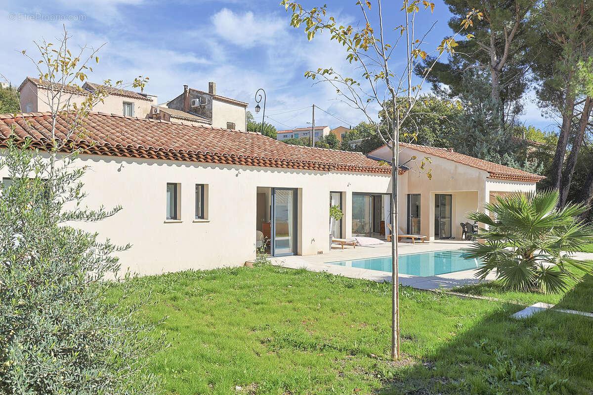 Maison à PIERREFEU-DU-VAR