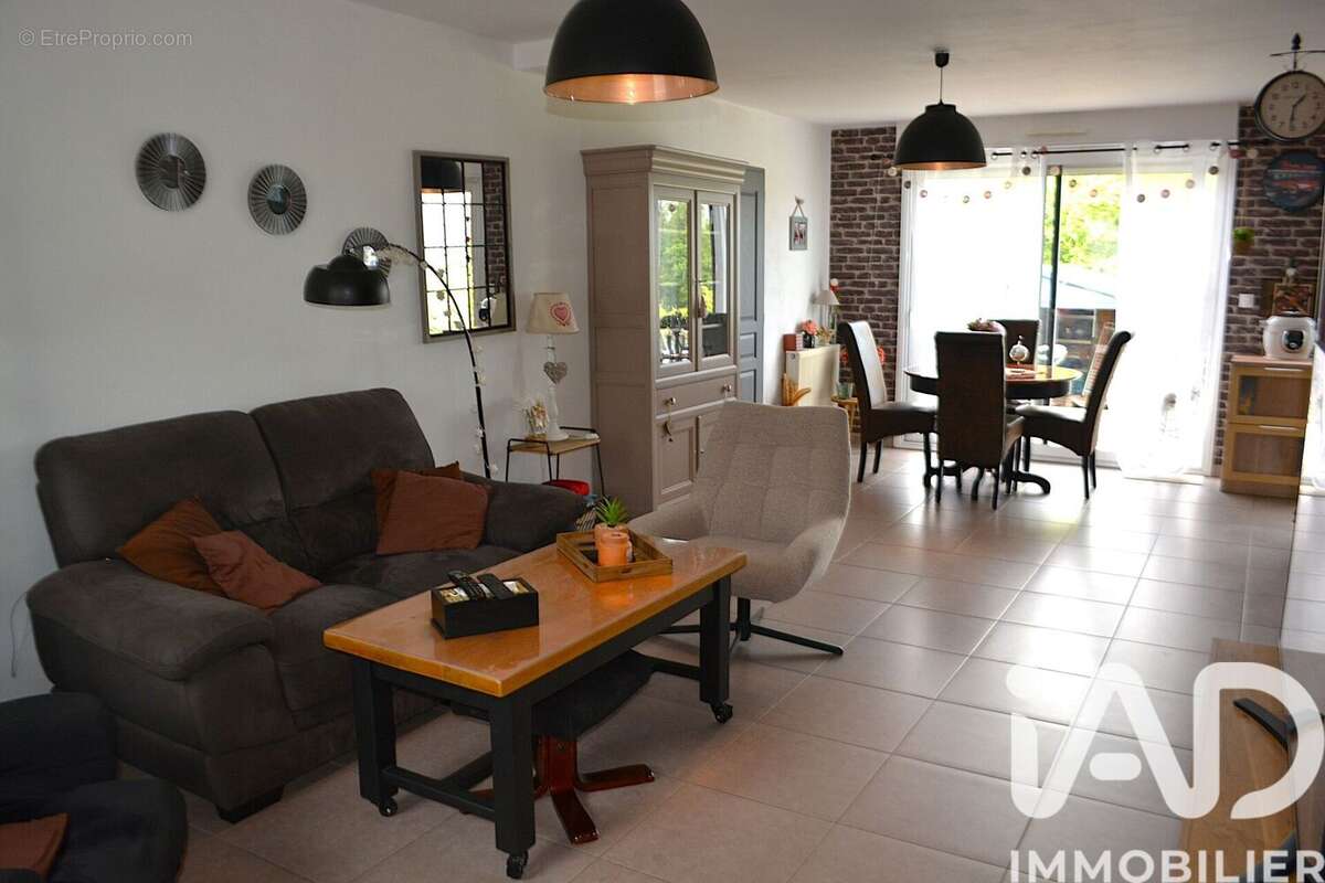 Maison 76 m² à Mezieres-Sur-Couesnon  - photo 5