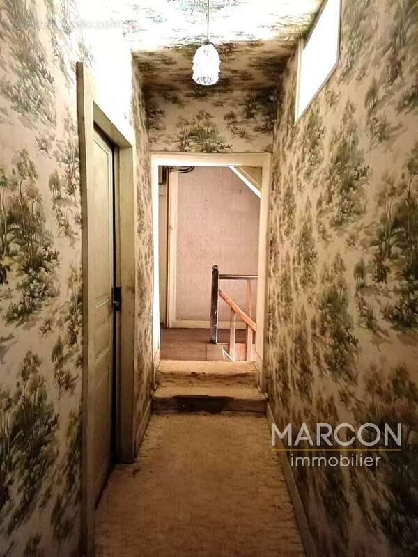 Maison à LAVAVEIX-LES-MINES