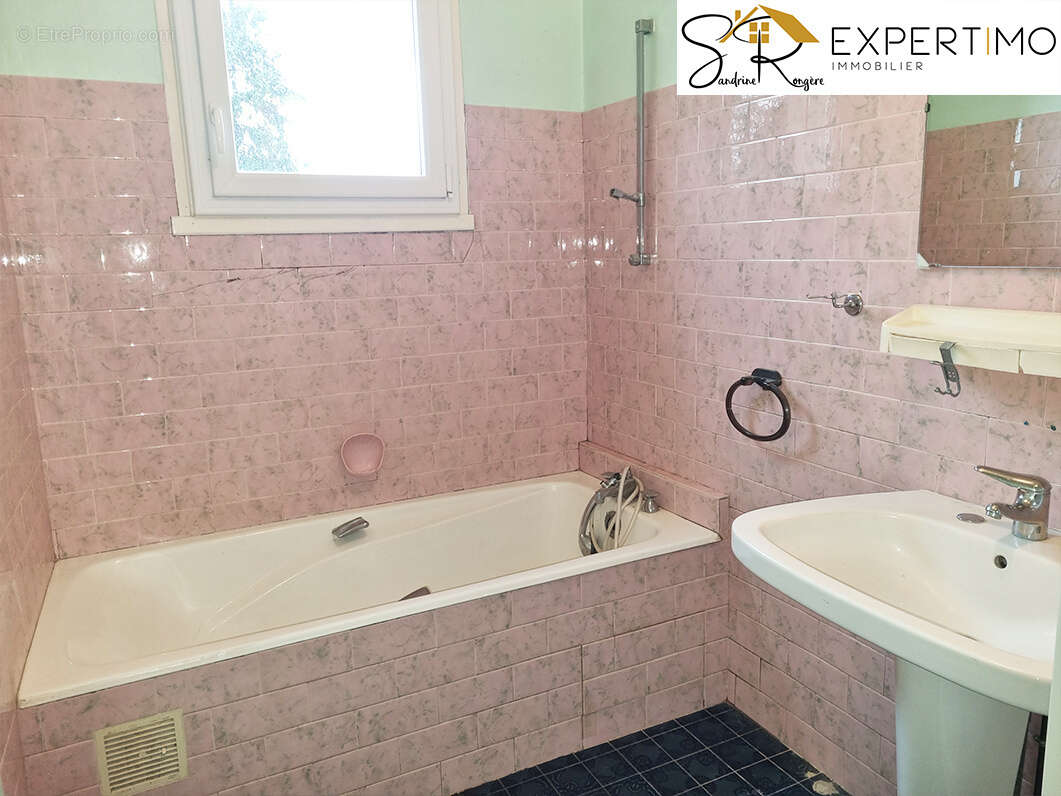 Maison à LAPEYROUSE