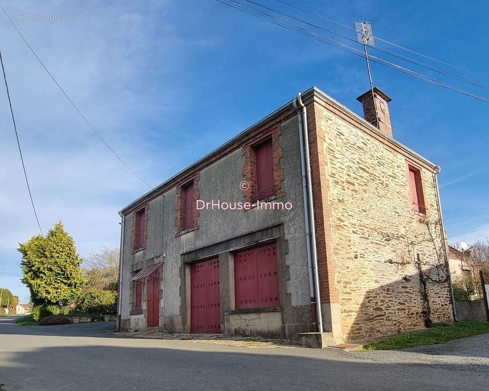 Maison à LOURDOUEIX-SAINT-PIERRE