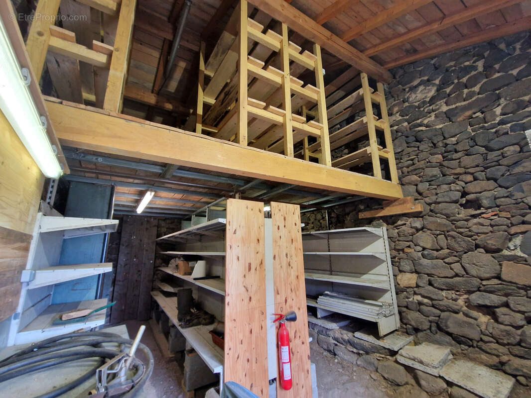 Maison à AURIAC-L'EGLISE