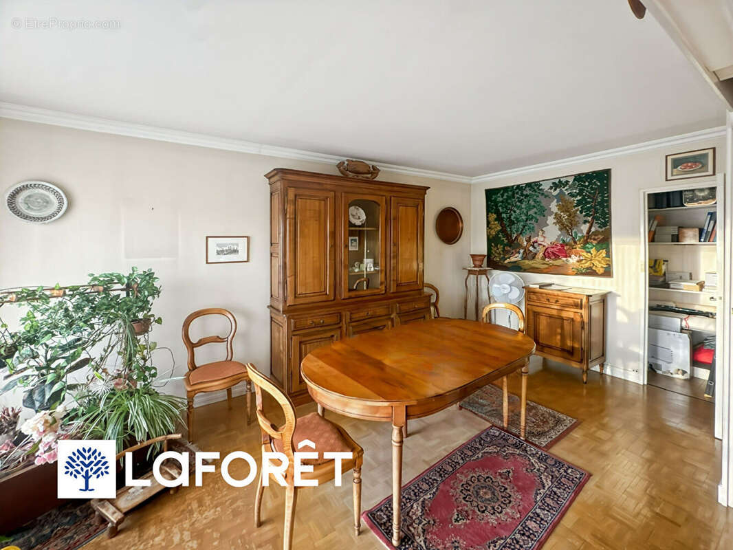 Appartement à RIS-ORANGIS