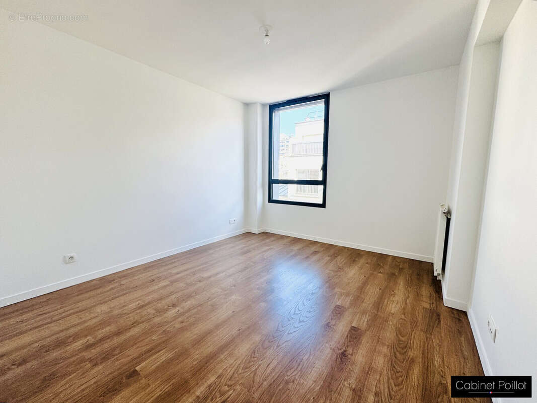 Appartement à PARIS-20E