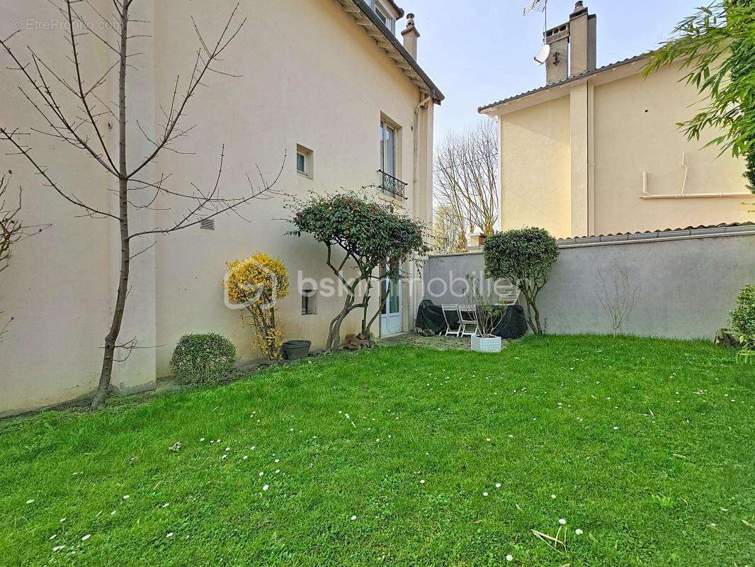 Maison à VILLEMOMBLE