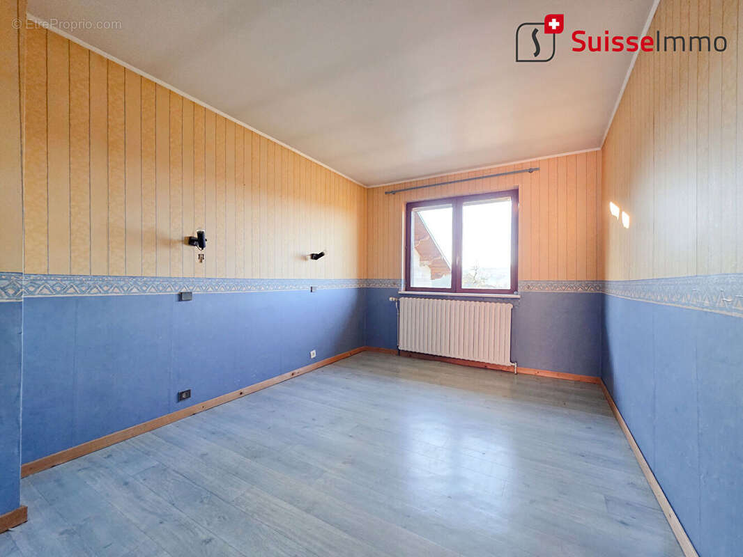 Maison à VILLARS-SOUS-ECOT