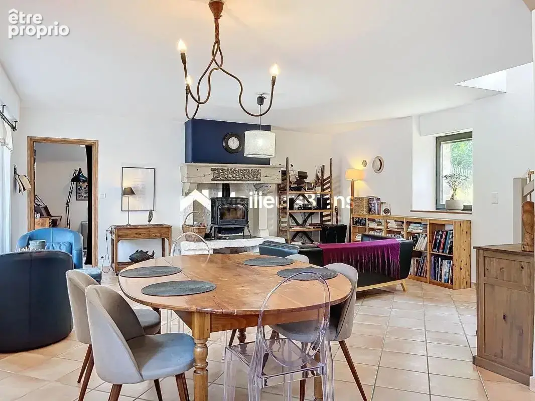Maison 11 pièces à Plogastel-Saint-Germain, 605 m², terrain de 29 557 m² - photo 20
