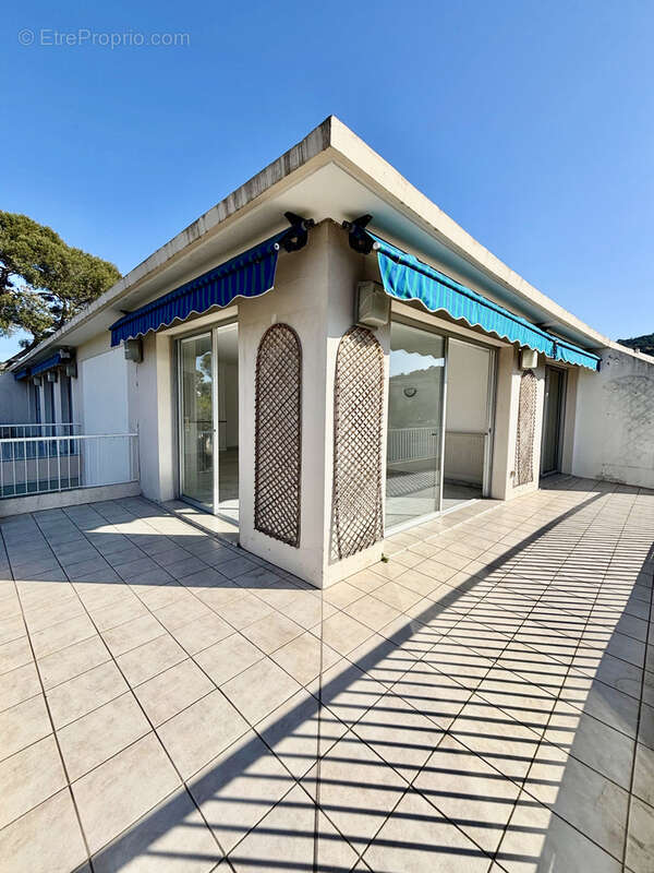 Appartement à LE CANNET