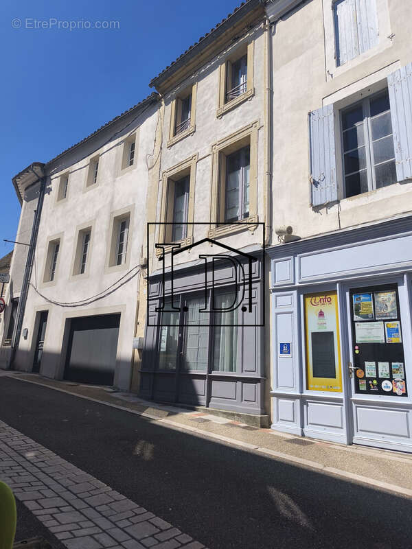 Façade côté rue - Maison à LAUZUN