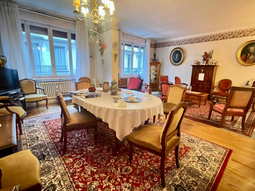 Appartement à SAINT-ETIENNE