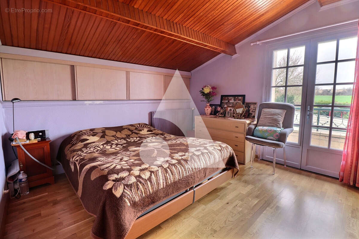 Maison à MERY-SUR-OISE