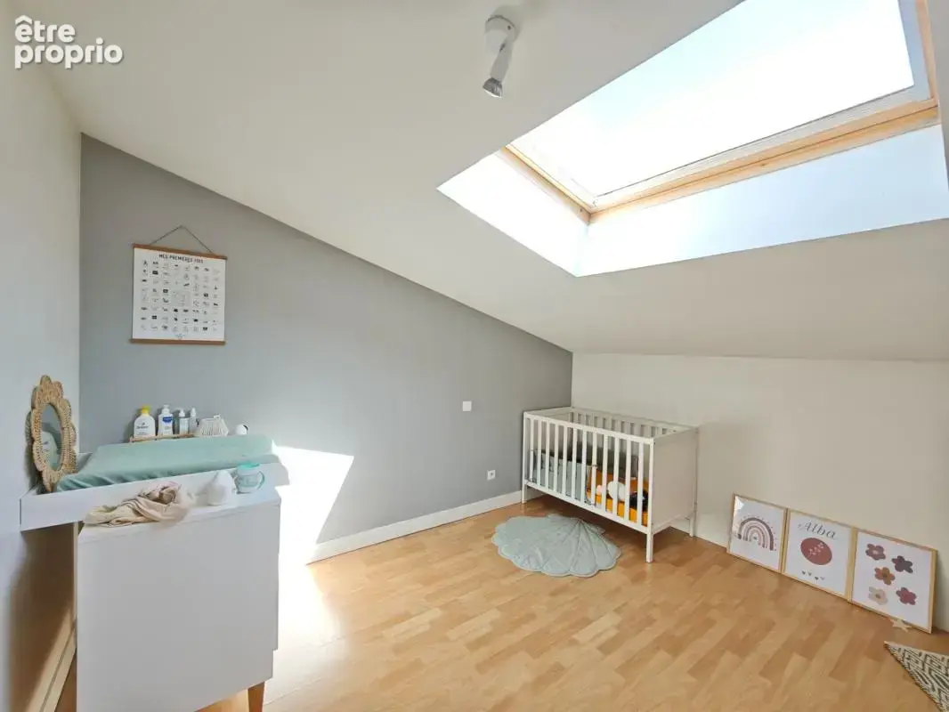 Maison à vendre 8 pièces LES MARTRES DE VEYRE (63) - photo 11