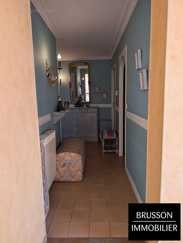 Maison 110 m² à Castres  - photo 6