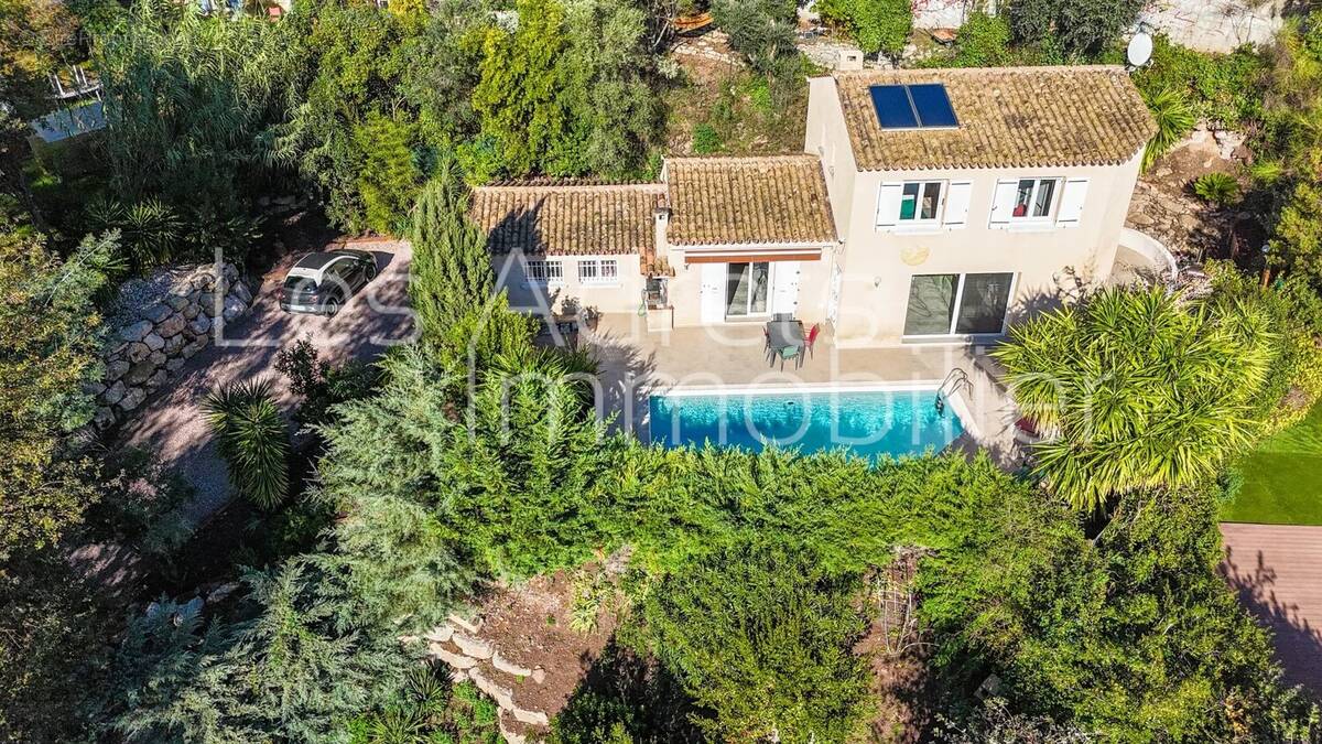 Maison à LES ADRETS-DE-L&#039;ESTEREL
