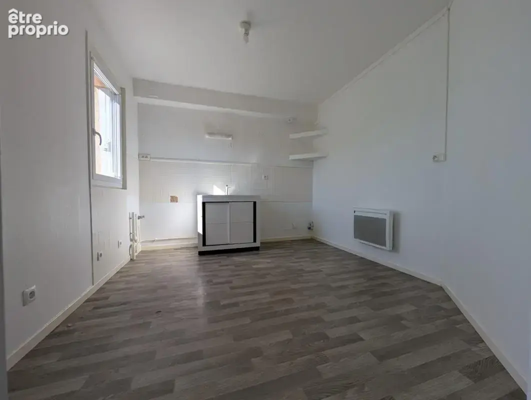 A vendre-cosne d'allier-maison habitable de suite-jardin-garage-82400 €-pas de frais d'agence* - photo 2