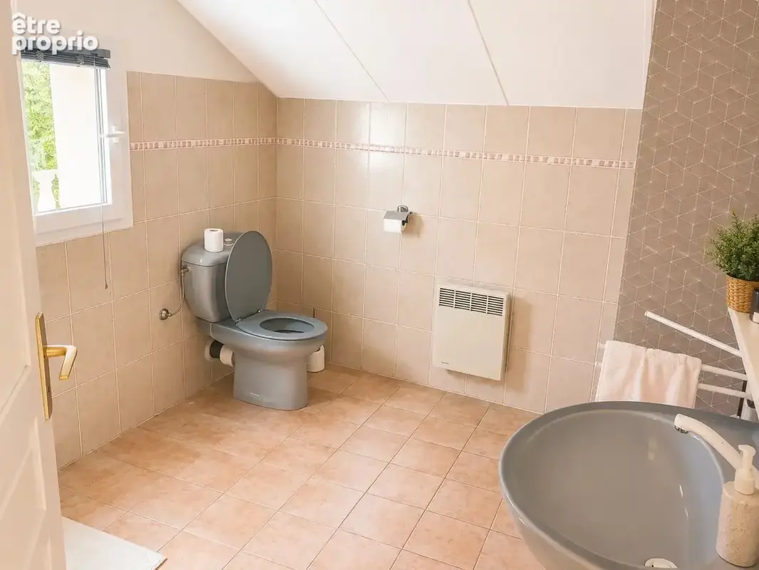 SAINT-FLORENT / Villa 6 pièces avec grand jardin arboré et piscine - photo 11